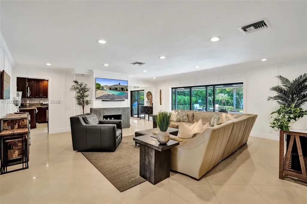 5569 Wind Drift Lane Boca Raton FL 33433