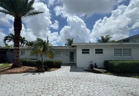 11235 NW 62nd Avenue Hialeah FL 33012