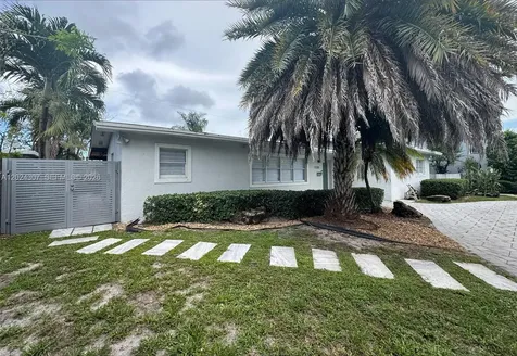 11235 NW 62nd Avenue Hialeah FL 33012