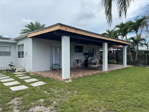 11235 NW 62nd Avenue Hialeah FL 33012
