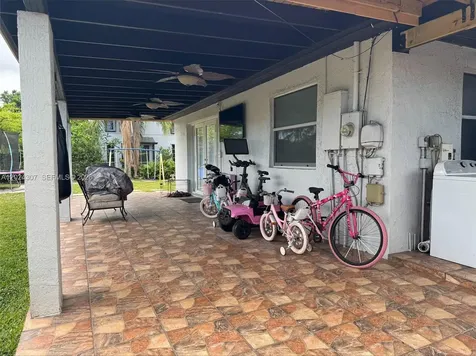 11235 NW 62nd Avenue Hialeah FL 33012