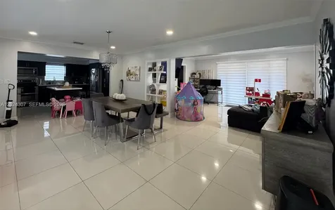 11235 NW 62nd Avenue Hialeah FL 33012