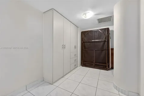 900 Bay Drive Miami Beach FL 33141