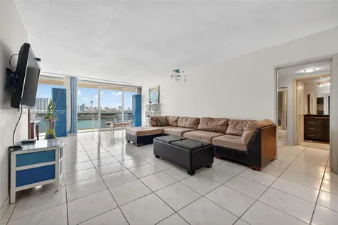 900 Bay Drive Miami Beach FL 33141