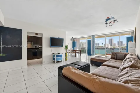 900 Bay Drive Miami Beach FL 33141