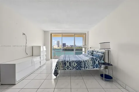 900 Bay Drive Miami Beach FL 33141