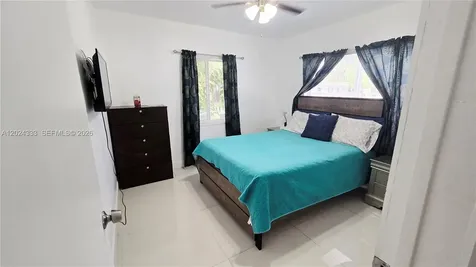 139 NW 14th Way Dania Beach FL 33004