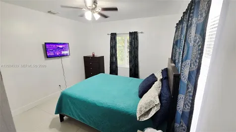 139 NW 14th Way Dania Beach FL 33004