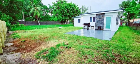 139 NW 14th Way Dania Beach FL 33004