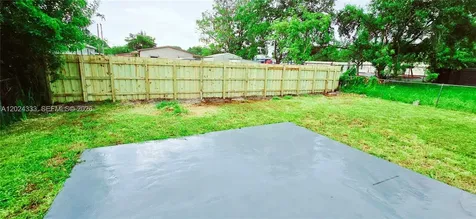 139 NW 14th Way Dania Beach FL 33004