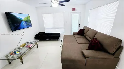 139 NW 14th Way Dania Beach FL 33004