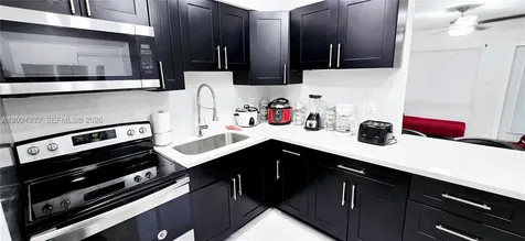 139 NW 14th Way Dania Beach FL 33004