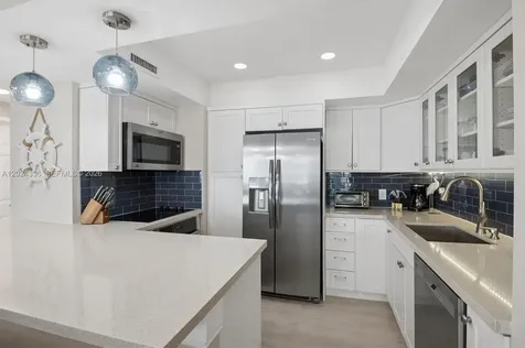 3505 S Ocean Drive Hollywood FL 33019