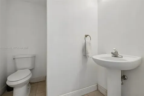 8121 NW 108th Place Doral FL 33178