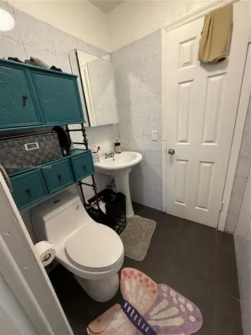6070 W 18th Avenue Hialeah FL 33012