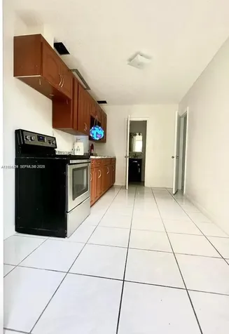 233 NE 199th Terrace Miami FL 33179