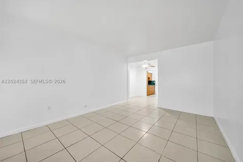 934 Meridian Avenue Miami Beach FL 33139