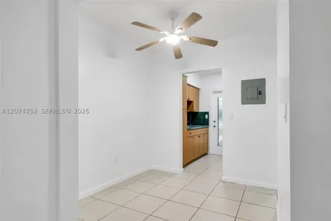 934 Meridian Avenue Miami Beach FL 33139