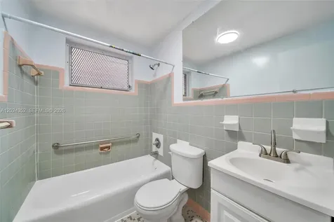 934 Meridian Miami Beach FL 33139