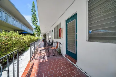 934 Meridian Miami Beach FL 33139