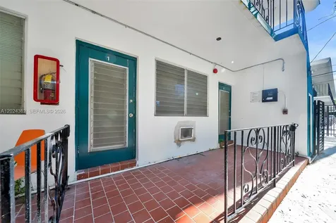 934 Meridian Miami Beach FL 33139