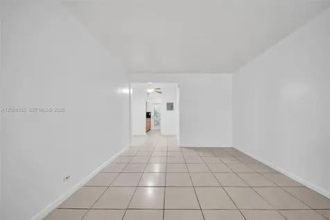 934 Meridian Miami Beach FL 33139