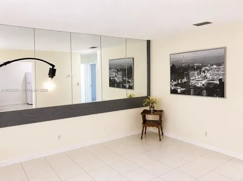 274 SW 9th Street Dania Beach FL 33004