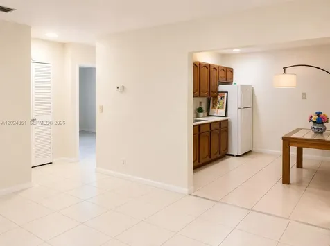 274 SW 9th Street Dania Beach FL 33004