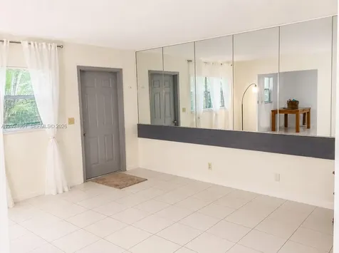 274 SW 9th Street Dania Beach FL 33004