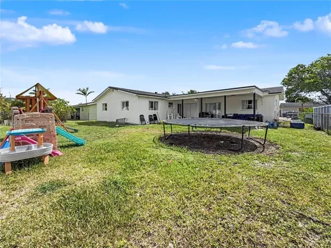 16912 SW 107th Place Miami FL 33157