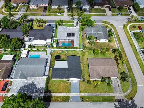 16912 SW 107th Place Miami FL 33157