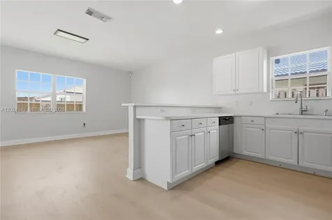16068 SW 101st Terrace Miami FL 33196
