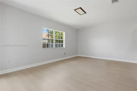 16068 SW 101st Terrace Miami FL 33196