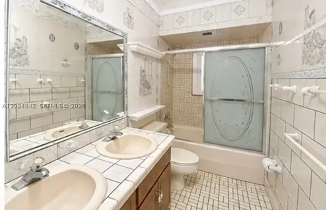 6225 SW 59th Street South Miami FL 33143