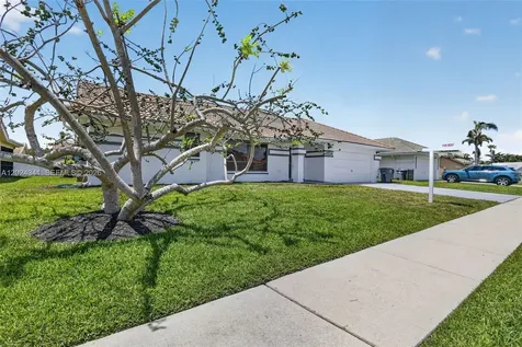 9654 Sun Pointe Drive Boynton Beach FL 33437