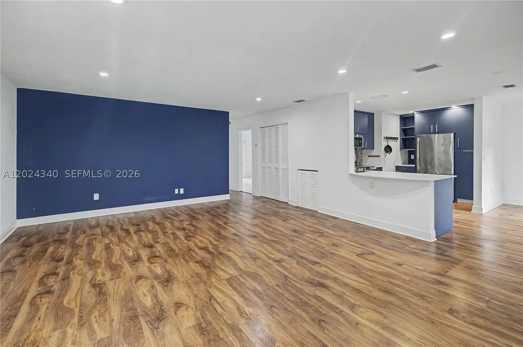 6815 Edgewater Drive Coral Gables FL 33133