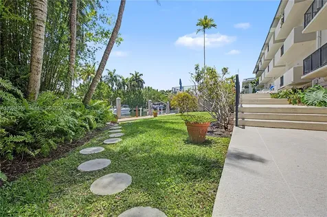 6815 Edgewater Drive Coral Gables FL 33133