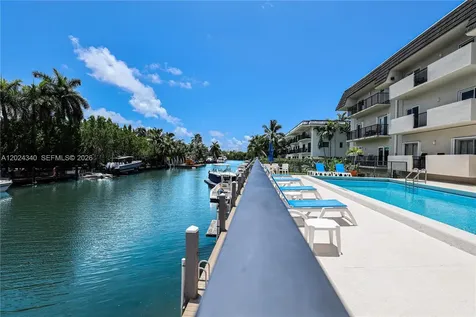 6815 Edgewater Drive Coral Gables FL 33133