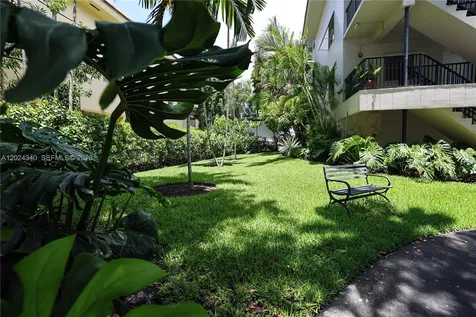 6815 Edgewater Drive Coral Gables FL 33133