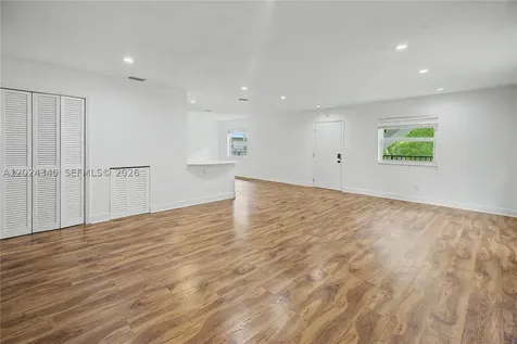 6815 Edgewater Drive Coral Gables FL 33133