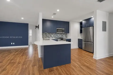 6815 Edgewater Drive Coral Gables FL 33133