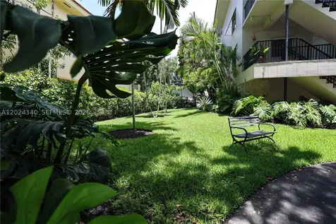 6815 Edgewater Drive Coral Gables FL 33133