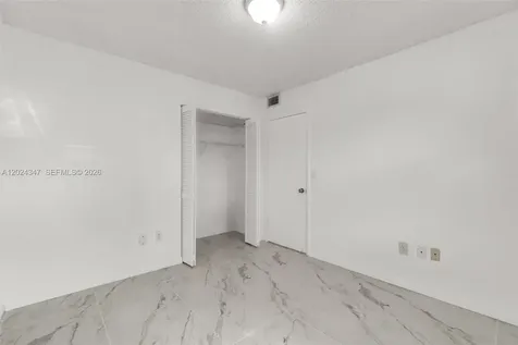 9728 Hammocks Boulevard Miami FL 33196