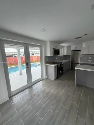 3515-3517 SW 91st Avenue Miami FL 33165