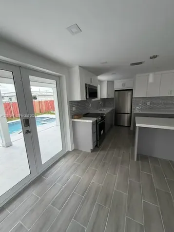3515-3517 SW 91st Avenue Miami FL 33165