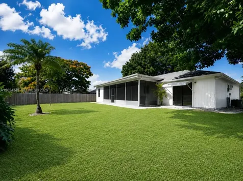 112 SE Vin Rose Circle Palm Bay FL 32909