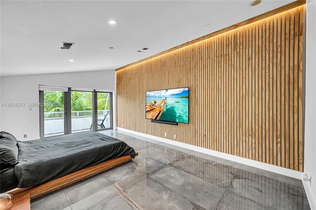 1511 NE 4th Place Fort Lauderdale FL 33301