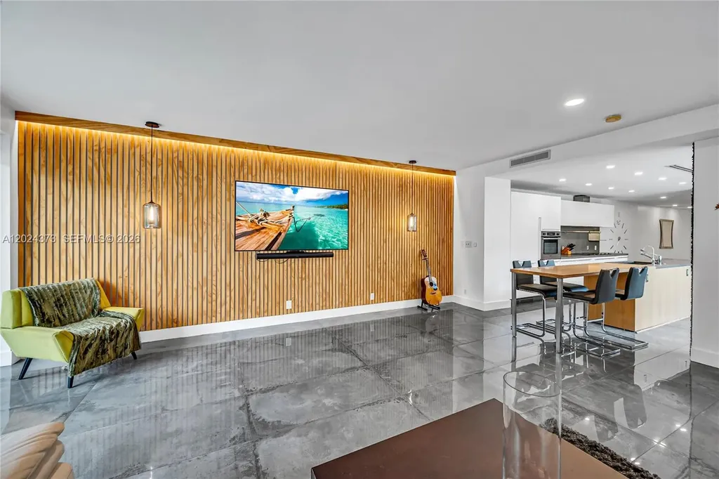 1511 NE 4th Place Fort Lauderdale FL 33301