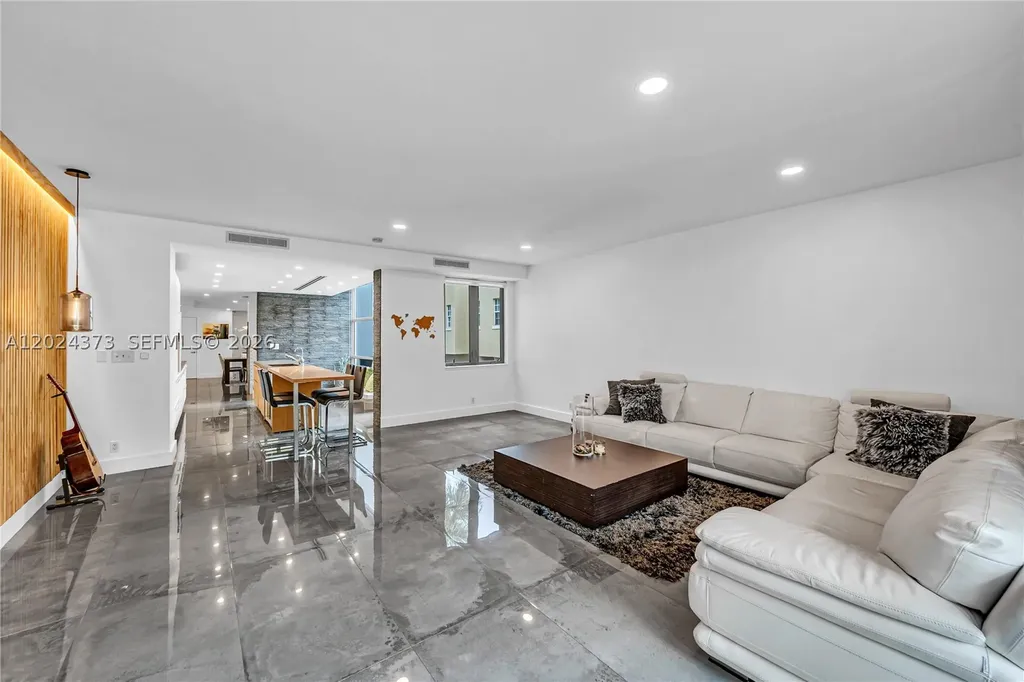 1511 NE 4th Place Fort Lauderdale FL 33301