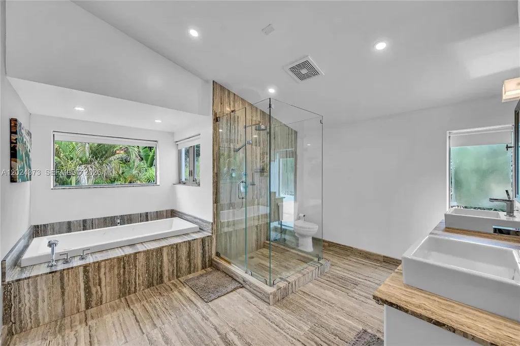 1511 NE 4th Place Fort Lauderdale FL 33301
